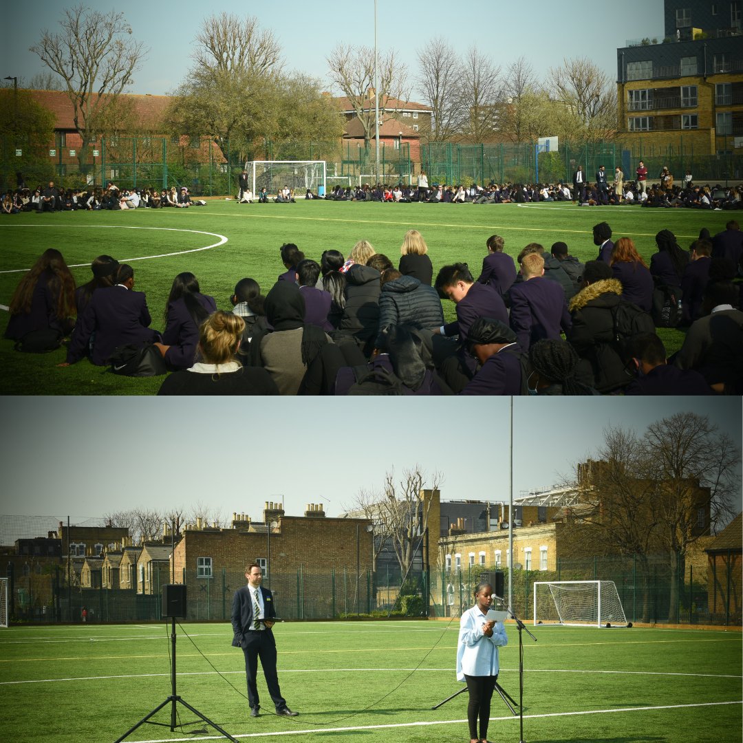 Today, we gathered on our Astro to commemorate 1 month since the invasion of Ukraine. 

Lizzy joined our Principal in her final speech as Student President, and we applauded the bravery and resilience demonstrated by Ukrainian people. 

#StandWithUkraine