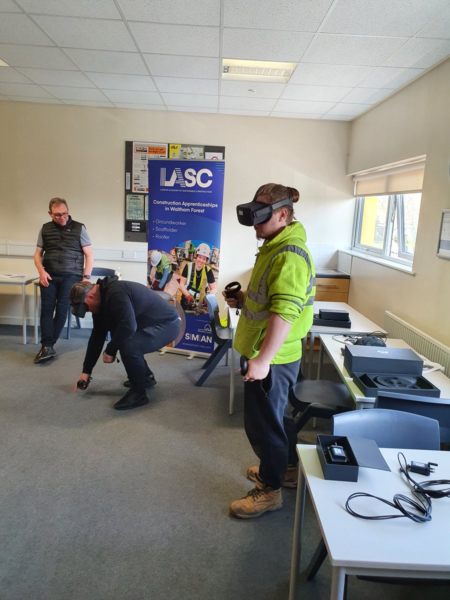 We're delighted to be supporting <a href="/CWICWales/">CWIC Wales</a> <a href="/cwicconvert/">CWICCONVERT</a> with their immersive technology initiative, as a way of enriching their learning journey! 

Our #scaffolding Part 1A apprentices love it!

#getscaffolding