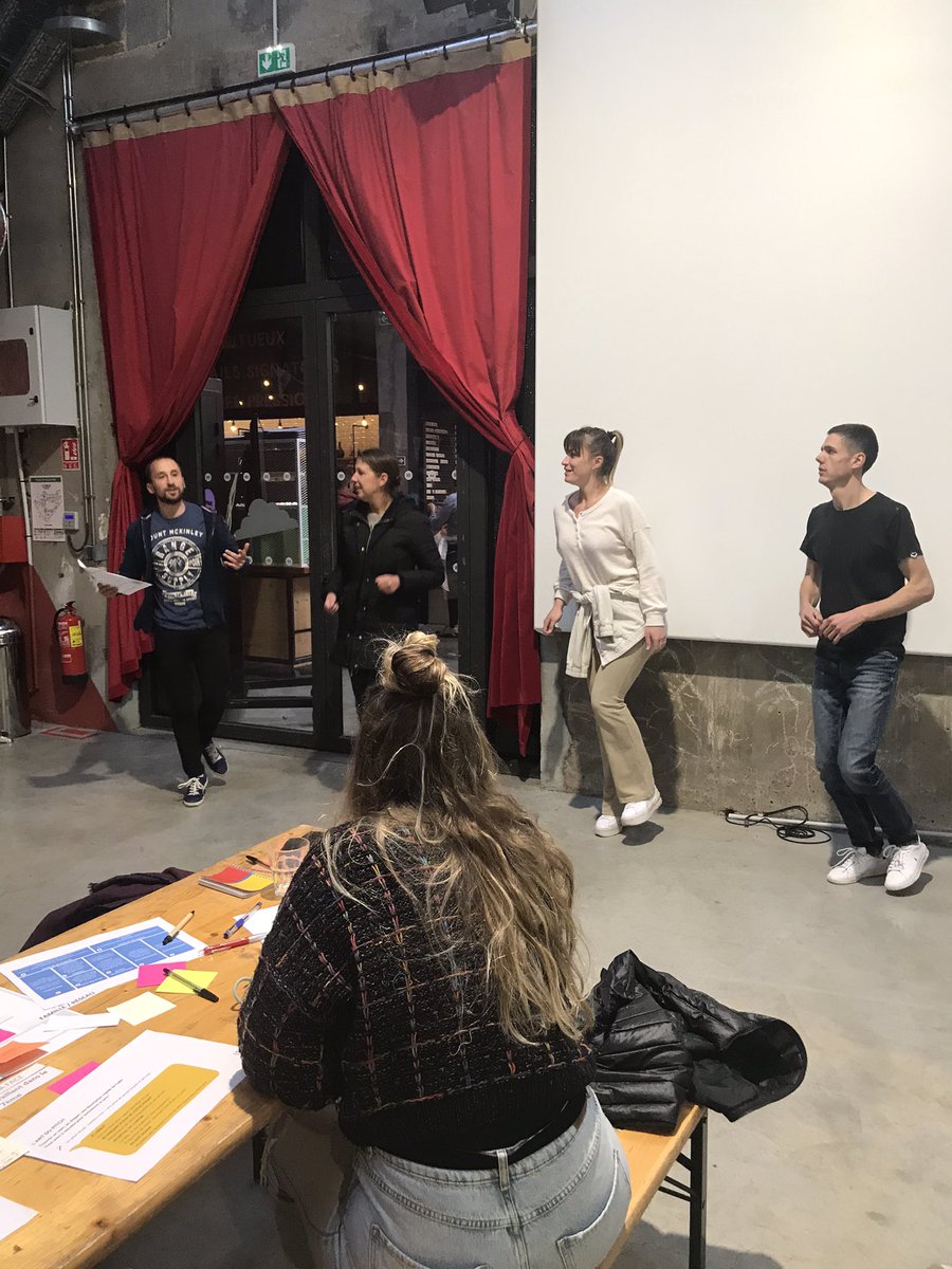 LYVE_Lyon's tweet photo. La brigade #LYVE clôture la 4e édition du #FestivalLYVE ! 🎉

Les participants ont pu construire leur projet en une heure devant un jury d’experts 🧑‍🍳 https://t.co/oYU2M2kfmv