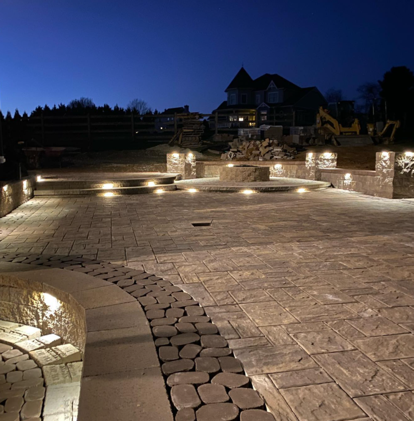 CambridgePavers's tweet photo. Lovely and spacious! Contractors are always building your dream backyard into reality! Installation: Marvels Landscaping LLC  #cambridgepavers #backyard #patios https://t.co/pbf7qAbHTp