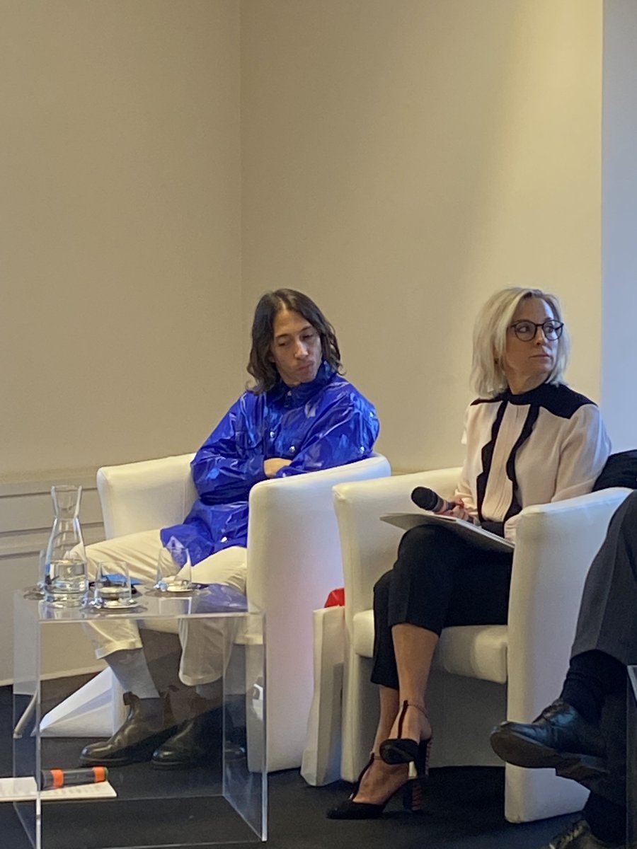 Patrick Tuttofuoco: «L’artista italiano ha un mercato più ristretto. Vivere all’estero è fondamentale» #artegenerali #palazzobonaparte #GeneraliValoreCultura #adv

Live streaming qui 👉 youtu.be/CzI4UYjV8R0

#GeneraliValoreCultura #PalazzoBonaparte #ARTEGenerali #adv