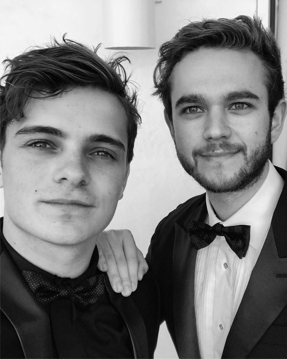 MartinGarrix's tweet photo. after being friends for over 10 years it was about time @Zedd and I released our first song together. ‘Follow’ out tomorrow! pre-save: https://t.co/UjB6iaXvLK https://t.co/DWS2H9WmY2