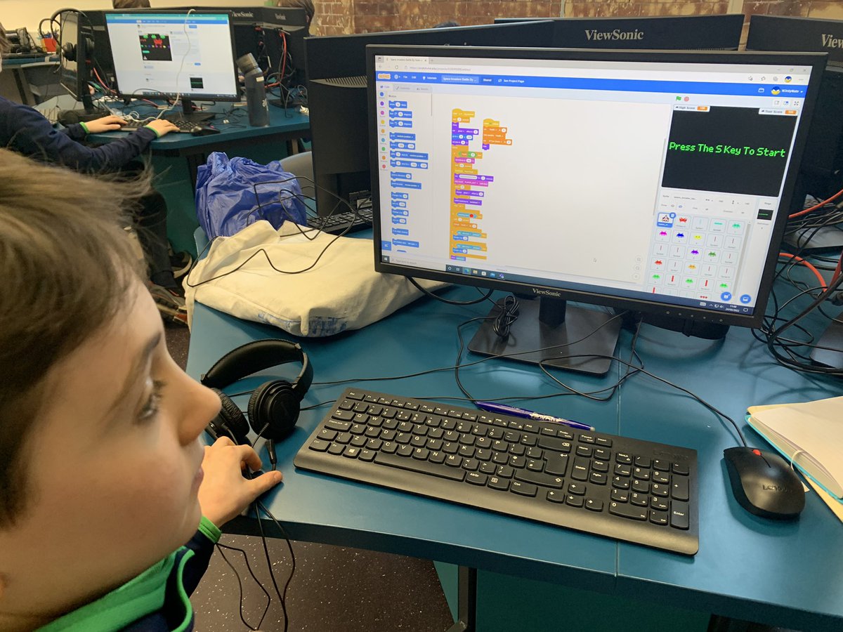 MaidaValeComp's tweet photo. A space invaders game developed in #Scratch by one of our Pupils and played by the rest of his classmates, so much fun😊 #MVS #MVScomputing #MVScomputerscience https://t.co/j7IcRKhXZX