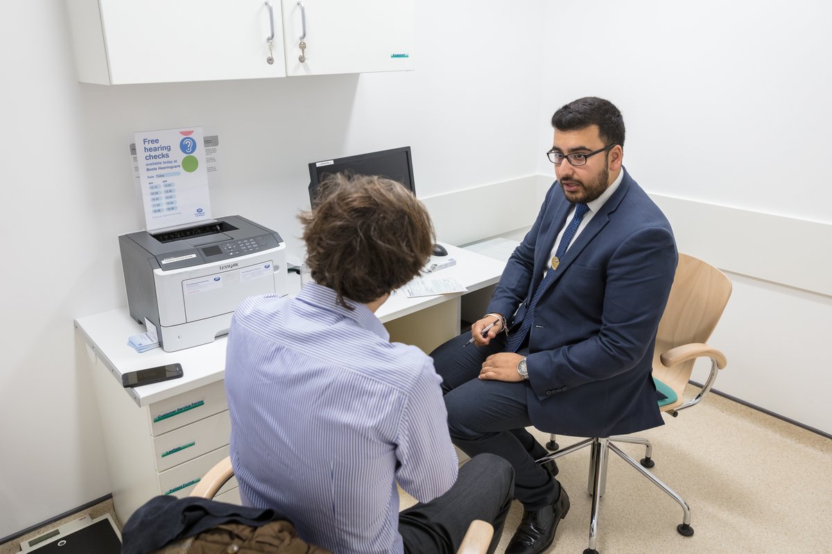 CCApharmacy's tweet photo. 🗣️We were pleased to hear @sajidjavid talk about his 10-year plan last night at the #PBAwards21 and the role #communitypharmacy can play in prevention.
👥We believe a walk-in service has immense potential and we hope to see this considered during the contract negotiations. https://t.co/xwTc3vXlAv