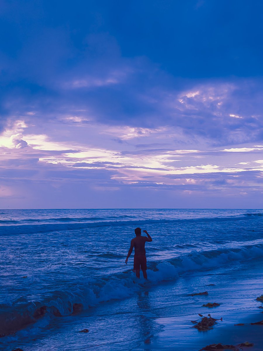 abveekshith's tweet photo. Hi nft frnds
#nftcollectors #NFTdrops #bluese
0.04 eth
Sea You 💙
https://t.co/l1L2NZa08h https://t.co/Sv6XKXWe10