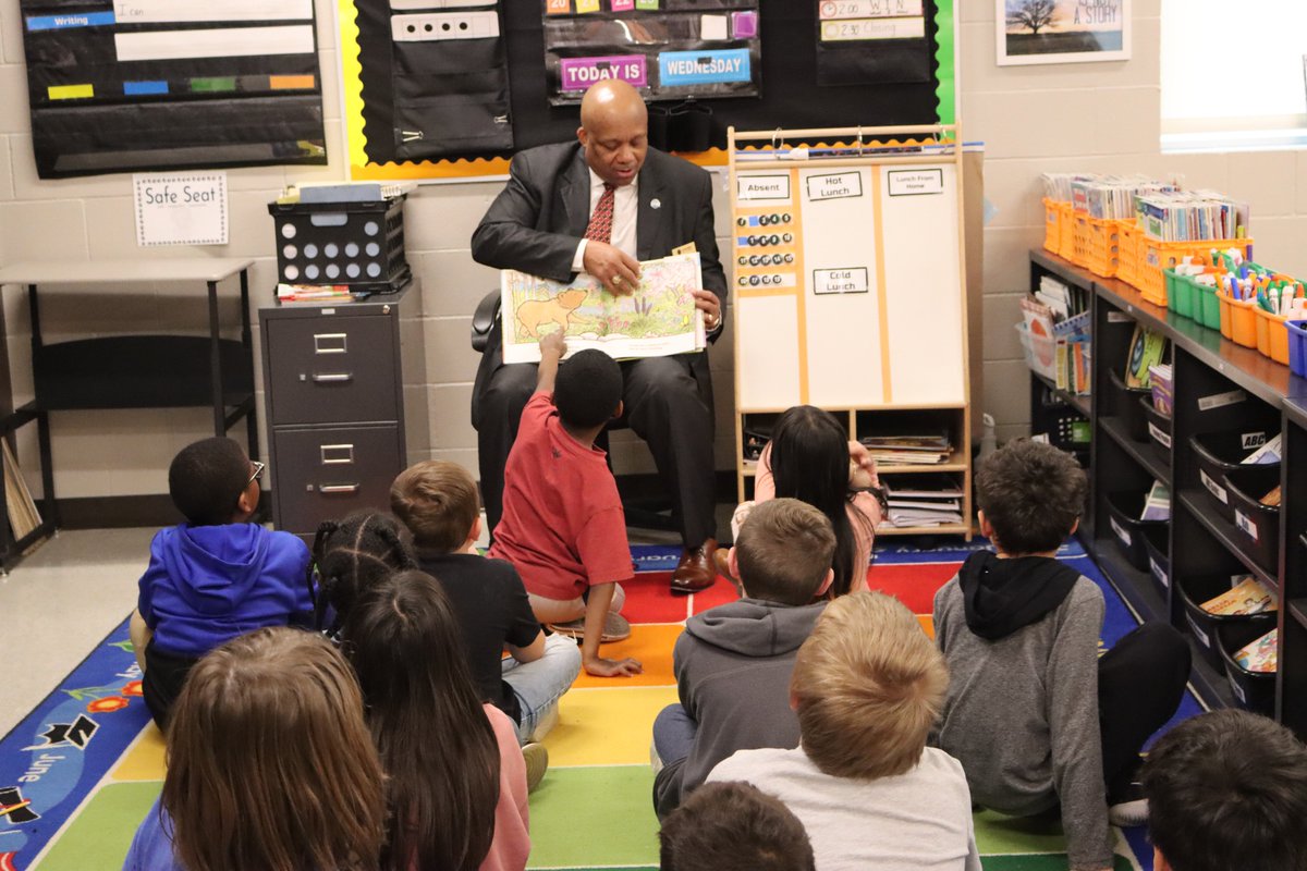 Michelle Baumstark tweet media