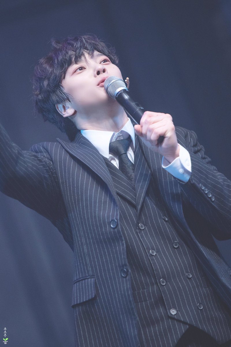 bloominspringM's tweet photo. 220318 미오 프라텔로
치치 :: #최석진 https://t.co/UwGcbaZxVV
