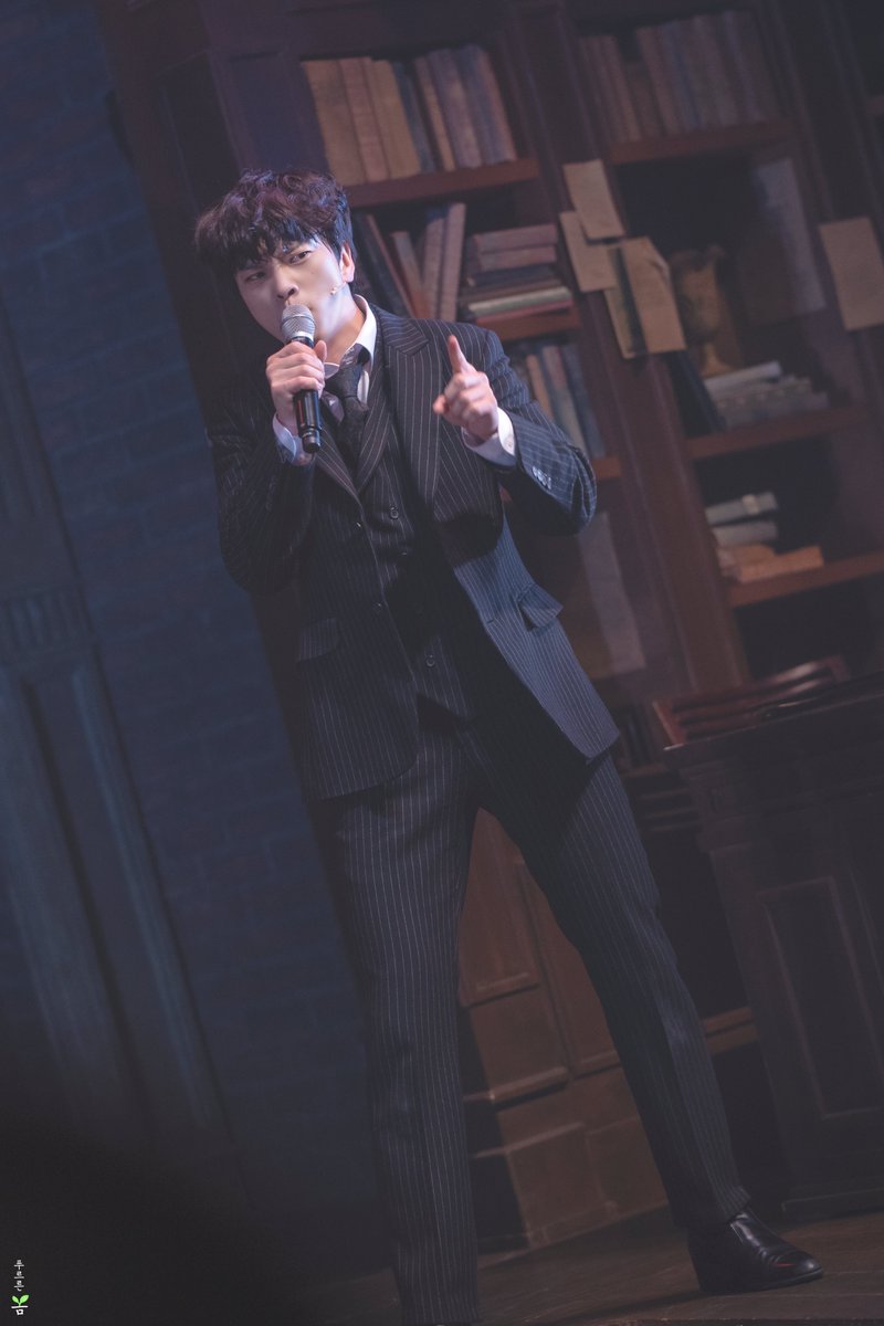 bloominspringM's tweet photo. 220318 미오 프라텔로
치치 :: #최석진 https://t.co/UwGcbaZxVV