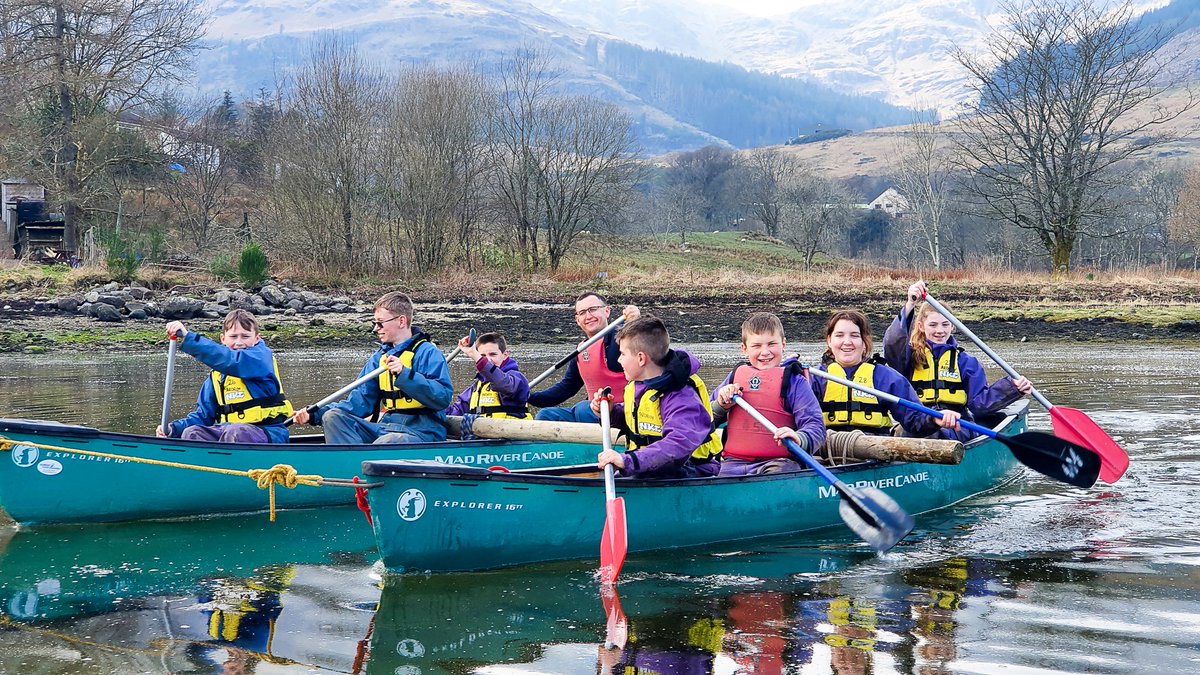 ArdroyOEC's tweet photo. Stunning weather today to be paddling on Loch Goil in @lomondtrossachs  for @TorryburnPS - flat calm, &amp; great team work rewarded them with close (ish) encounters with Seals as well! https://t.co/vTXoPQ5M8o