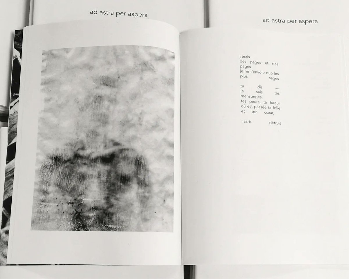 CorepImpression's tweet photo. PHOTOS &amp; POÉSIE 📷 Voici un recueil de photos et textes, tout en poésie, appelé "ad astra per aspera" réalisé par Eglantine Rocchia @enlabsence et Didier Derien puis imprimé à notre agence Corep Marseille Canebière 😊
Détails : Format 18x24cm, papier recyclé 80g en 50 exemplaires https://t.co/OLzAPhlxYB