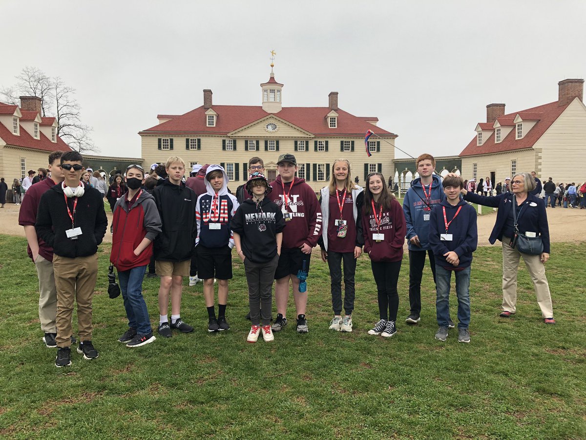 KBiehle's tweet photo. Ending our trip at Mt. Vernon. A lot of tired kids with memories to last a lifetime. Next stop: Newark! @Newark_Schools https://t.co/peE4F1qRMw