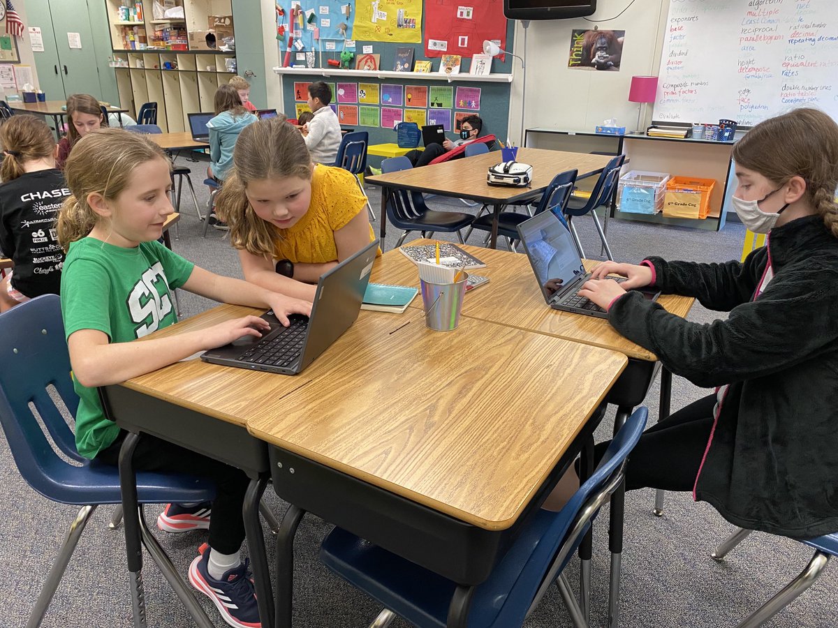 sceDCSD's tweet photo. Our 5th Grade Student Council is hard at work finalizing work for their 5th grade gift to the school! #5thGradersRock #OurSCEStory https://t.co/7olaSZu3AK