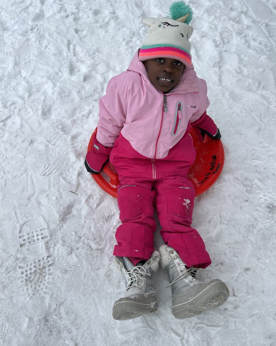 Mrs_Mocol's tweet photo. Sledding day fun! @sgrspuds https://t.co/7b2ZJVDVTq