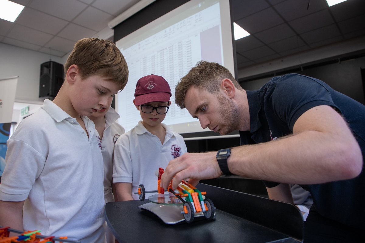 CaterhamPrep's tweet photo. Years 3 &amp; 4 got to work building their own air powered cars this afternoon to see who could race the furthest Congrats to the winners! Thank you @BLOODHOUND_Edu @SafetyDave1000k we promise to keep being curious &amp; keep asking questions #problemsolversofthefuture #wecansavetheworld https://t.co/yzbdyOVHja