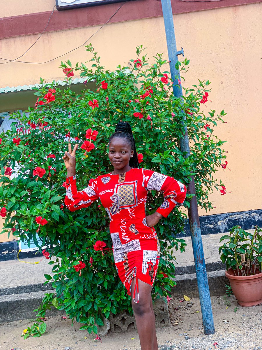 Flowers don’t tell,they show.🌹😌
#NugaUnilag2022