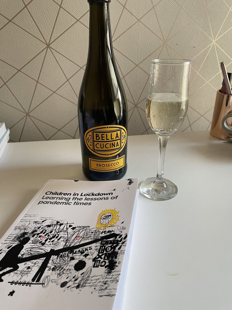 Wow, completely in awe of everyone that made this book possible, esp our CYP who are main inspos. What a wonderful book launch for #childreninlockdown hosted by #EP_reachout @KarnacBooks @DECPOfficial @AEP @AlderHeyCharity #twittereps #edutwitter #socialworkers #earlyyears