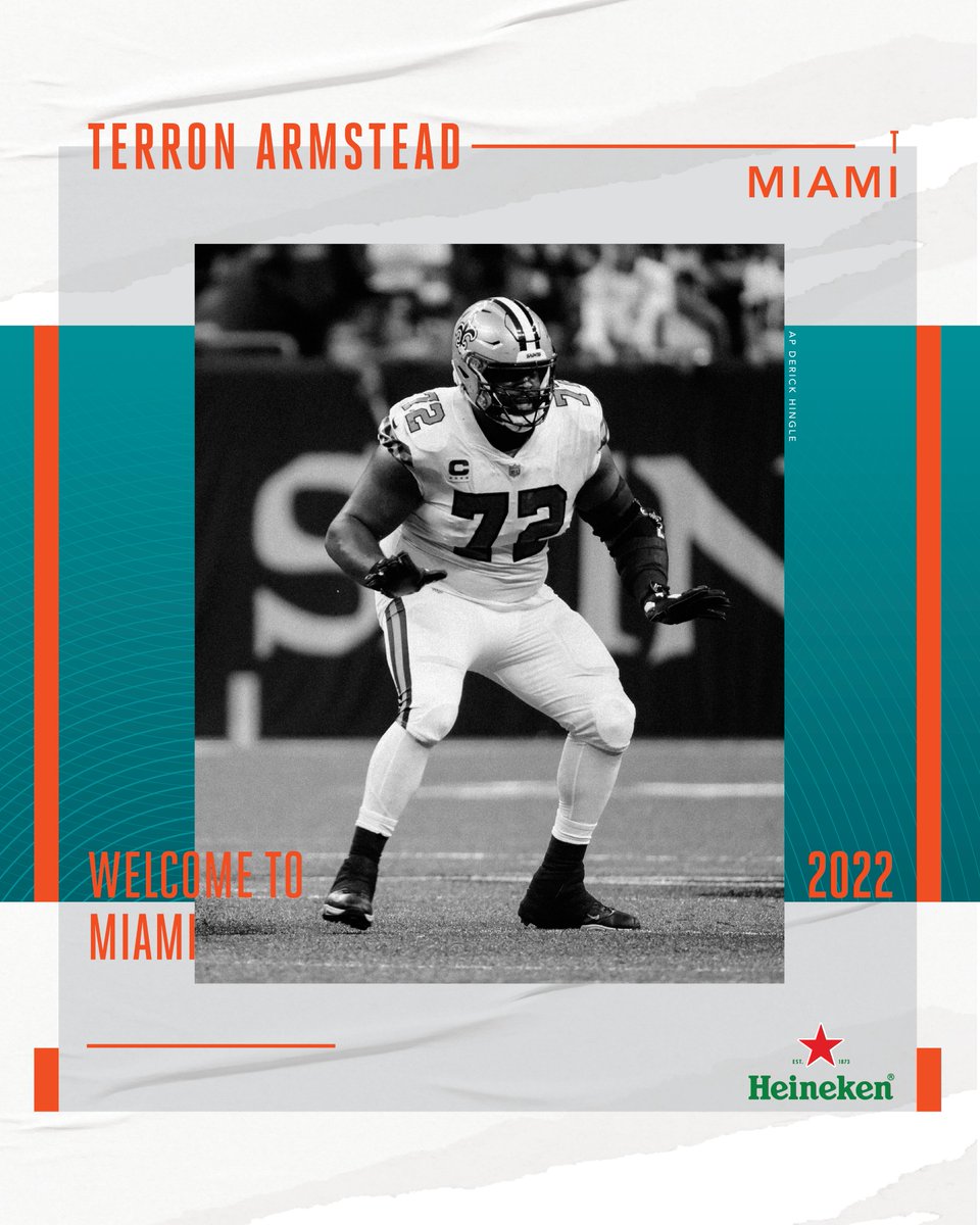 MiamiDolphins's tweet photo. Welcome to Miami, @T_Armstead72! 🌴😎 https://t.co/v9pnXEnLPE