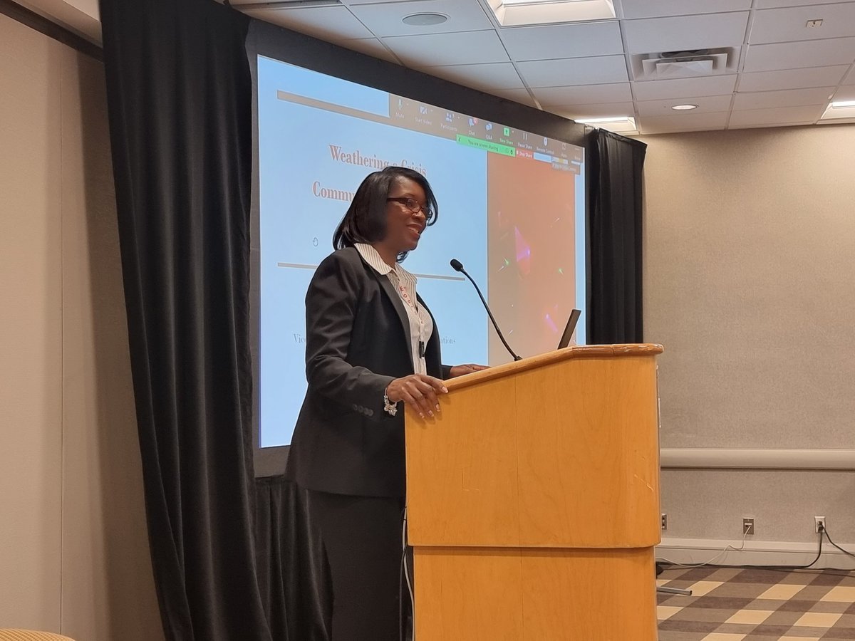 ThePWorld's tweet photo. The incredible Lydia Sermons from Spelman College presenting now at #CCBC18 on effective teams and plans for weathering #crisis comms storms.
πΊπ² https://t.co/GdNPQ9Nge0