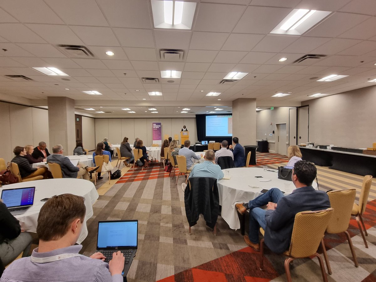 ThePWorld's tweet photo. The incredible Lydia Sermons from Spelman College presenting now at #CCBC18 on effective teams and plans for weathering #crisis comms storms.
πΊπ² https://t.co/GdNPQ9Nge0