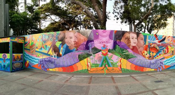 A <a href="/EmbBrasilLima/">Embajada de Brasil en Perú</a> inaugurou ontem (23/3) o mural “Bicentenários”, do artista peruano Daniel Cortez (<a href="/decertor/">decertor</a>), para homenagear a história e a cultura das duas nações.