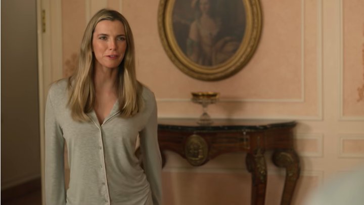 bestofgilpin's tweet photo. Betty Gilpin in ROAR @AppleTVPlus https://t.co/MI1svmn1rA