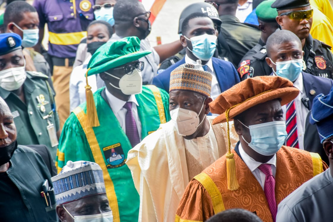 Gandujiyaonline's tweet photo. LASU confers honorary degree on Governor Ganduje 

The @LASU_official has conferred H.E @GovUmarGanduje with the Degree of Letters (Educational Development, Health Care Development and Community Development) honoris causa of the Lagos State University. https://t.co/06YXmQBU0Z