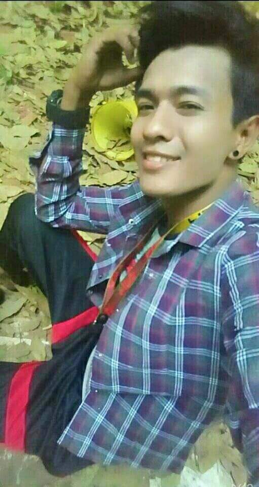 BxoneMinn's tweet photo. I am Single😇 https://t.co/r0eu0aMBrK