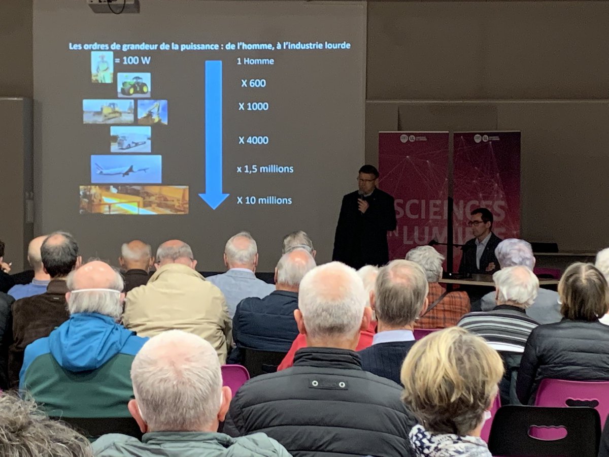 LumiereSur_CNRS's tweet photo. Soirée Hydrogène à Vandoeuvre avec #fabriceLemoine et #heathcliffDemai de @Univ_Lorraine avec #UP2V https://t.co/yrYHWcPIpf