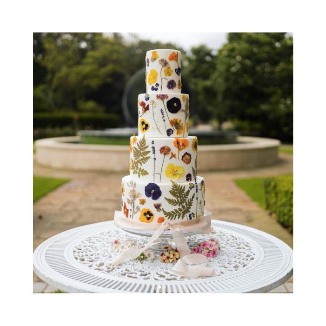 LibertyHKeeping's tweet photo. What a beautiful cake in a stunning venue!
A reminder that Spring will be here soon!

Who is your favourite wedding cake designer?

REPOST @HurlinghamVenue 

#HurlinghamWeddings #LuxuryWeddingVenue #luxuryvenue #luxuryweddingcake #londoncakedesigner https://t.co/PH8IZNlzjN