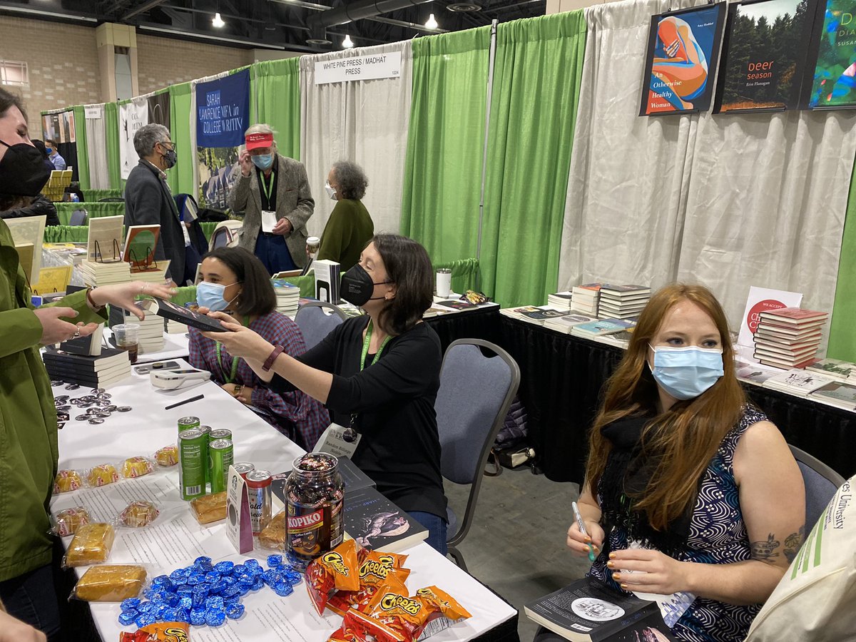 Happening now <a href="/AWP22/">angus phillips</a>: <a href="/RandonNoble/">Randon Billings Noble</a> and Kristina Gaddy signing copies of the lyric essay anthology, “A Harp in the Stars” at Nebraska Press Booth 1228!