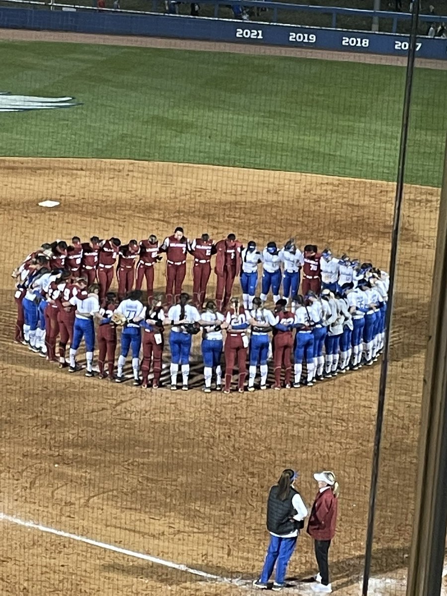 Check this out: on Tuesday night with the first regular season sell out crowd in UK Softball history, @ou_softball &amp; @uksoftball gathered in a time of prayer together after the game!