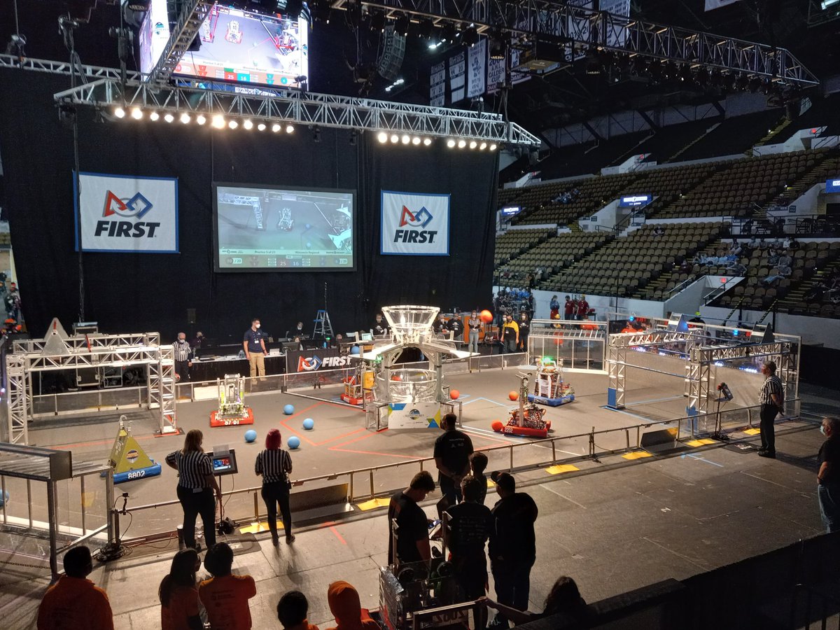 BEAST Robotics (@beastrobotics) on Twitter photo Having fun! Won first practice match! Having fun! Won first practice match!