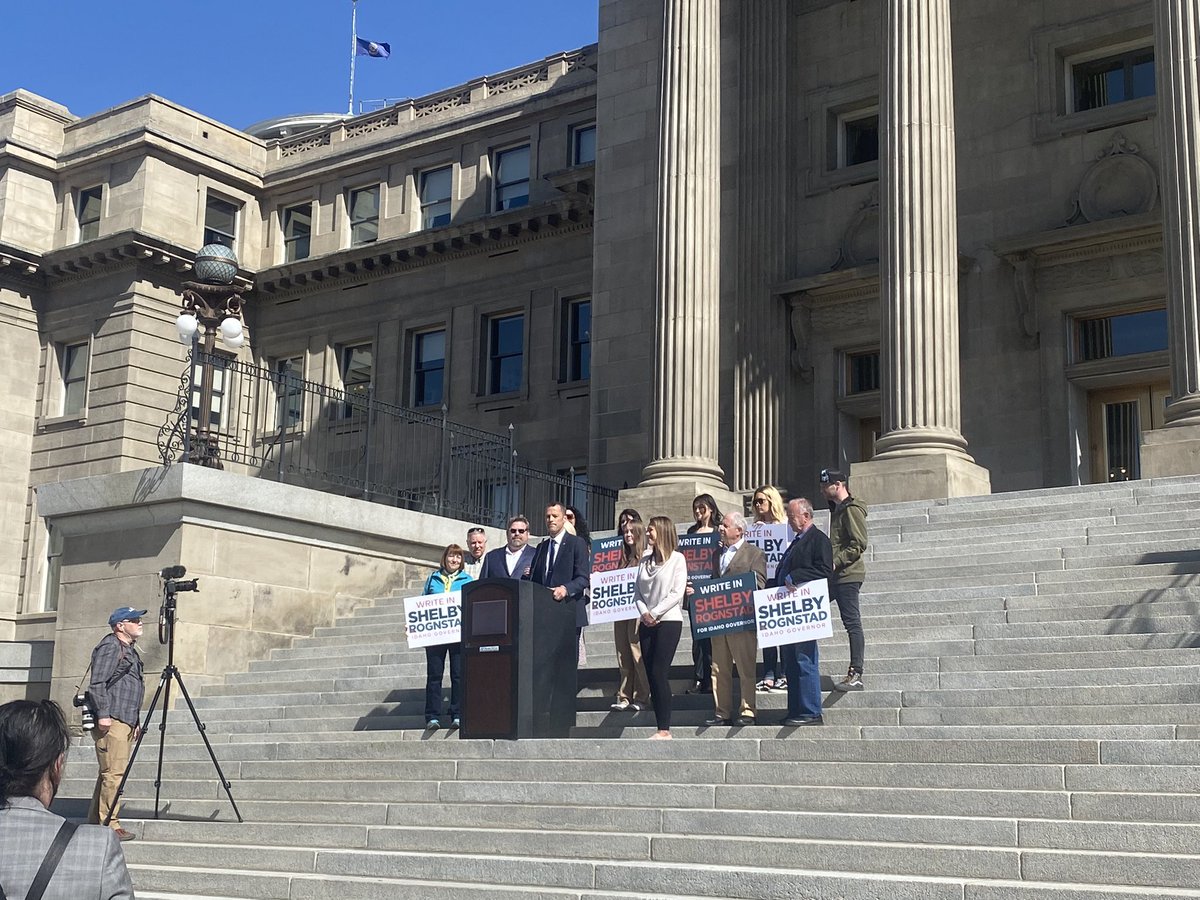 AbigailMarieG's tweet photo. Shelby Rognstad is at the Capitol to announce his write in candidacy for Idaho Governor. #idpol #idleg https://t.co/N4j9QU6Tjc