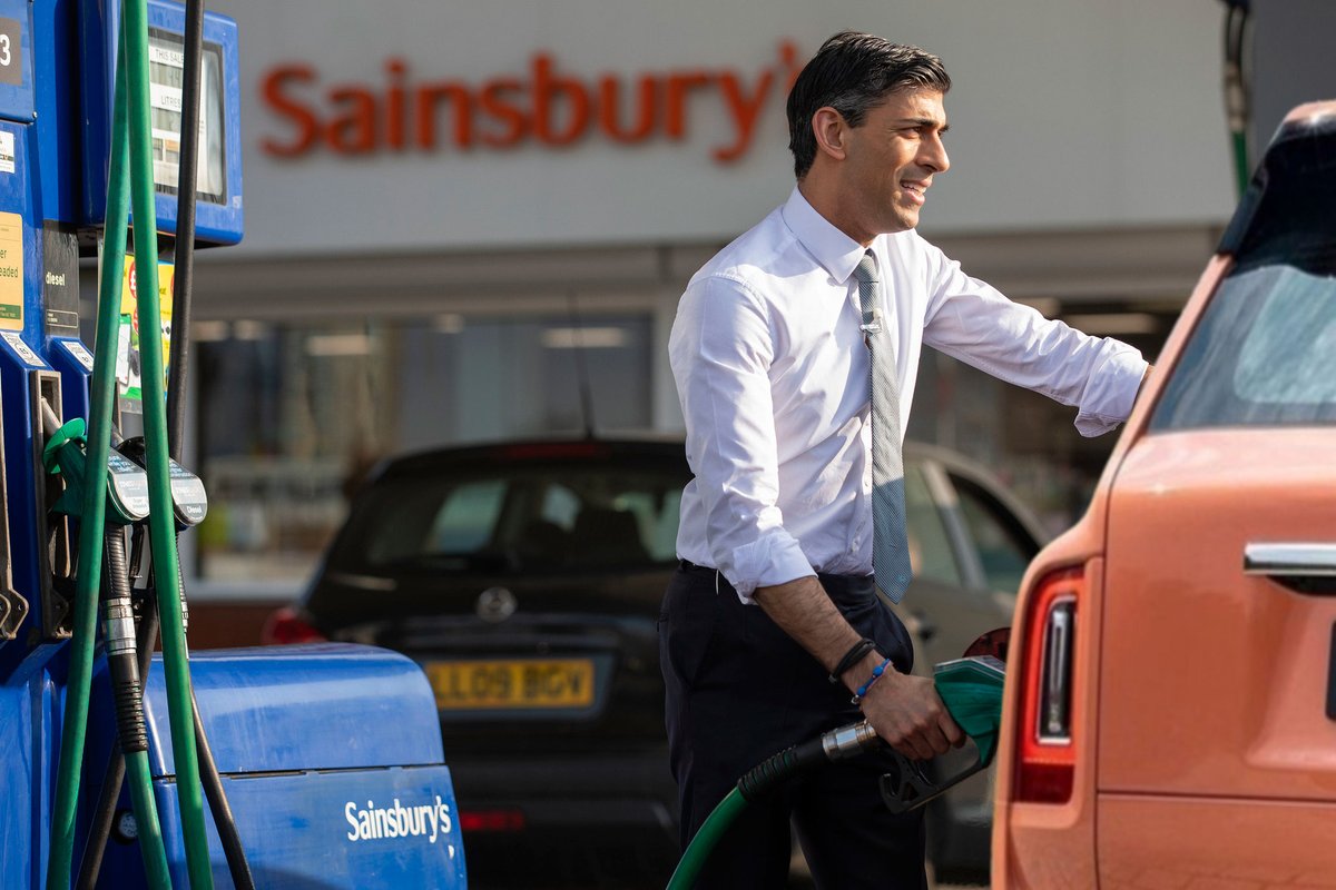 massimopini's tweet image. Rishi in a Rio or Rishi in a Rolls? #SpringStatement2022