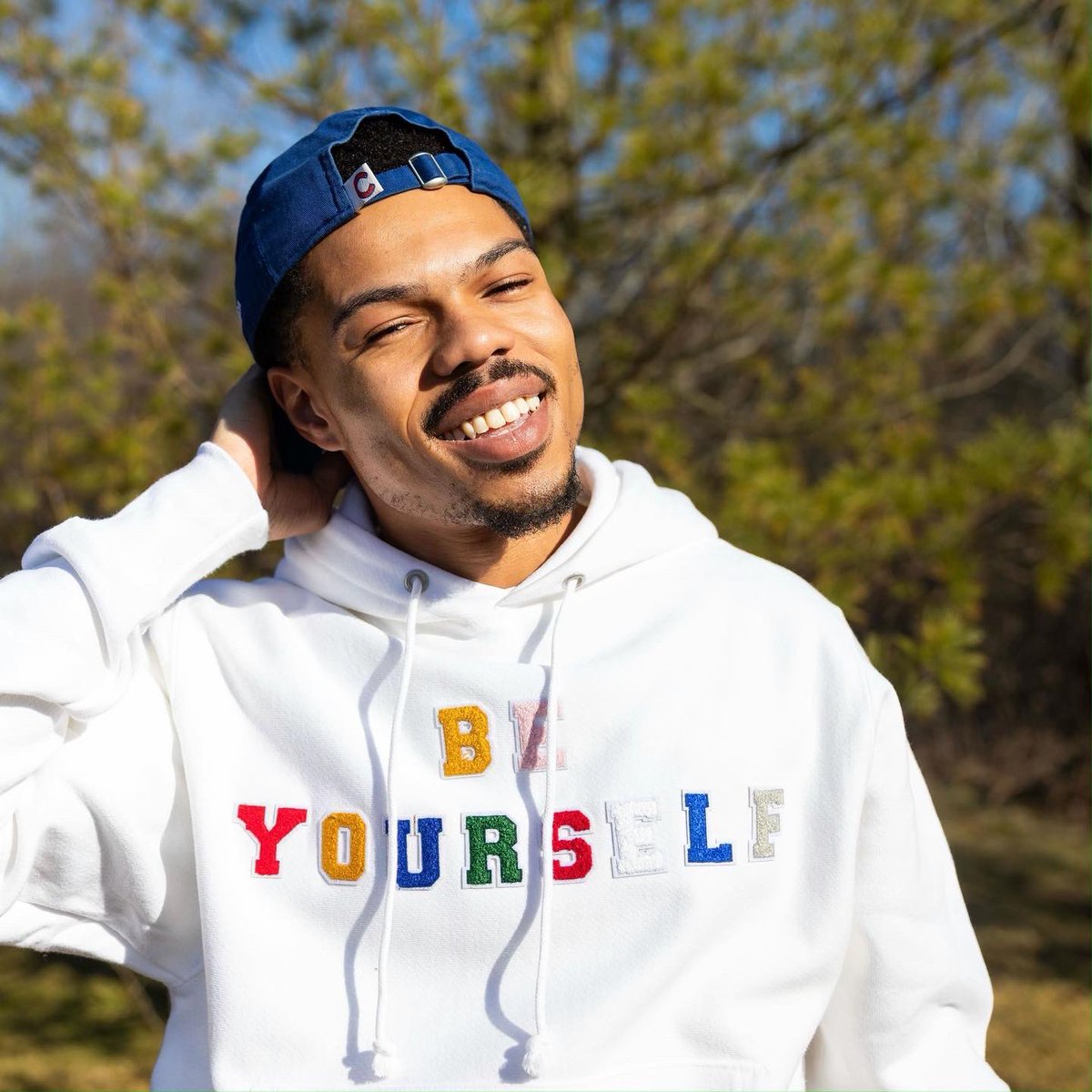 _TaylorBennett's tweet photo. I’m excited to announce my new partnership with @ChampionUSA I’ll be kicking things off APRIL 1 with a college tour beginning in Atlanta + my new Single “Fall Short” 😁! Stay tuned for more announcements. Comment your city below! #BeYourselfBeAChampion
#ChampionPartner https://t.co/7LKCCvdIy2