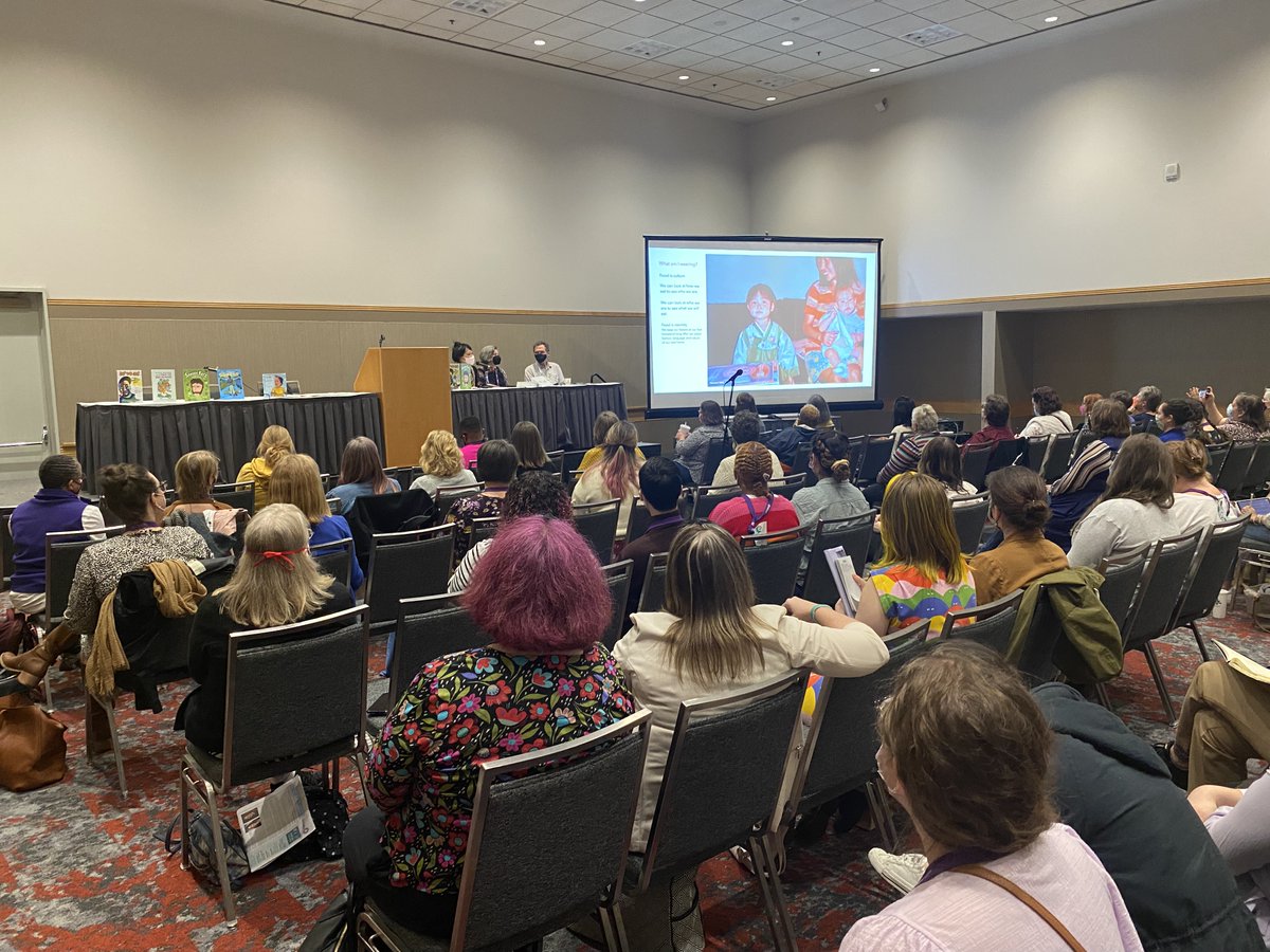 ReadersToEaters's tweet photo. Thnx2 standing rm audience @ALA_PLA #PLA2022 panel "Beyond Yuck & Yum" w author @junejolee,schl librarian @CraigSeasholes #SuzannaUrminska @FreeLibrary. Fun signing @pubspotlight. JuneJo signing again 2day @2:30. #FoodLiteracy #FoodCulture #LibraryFoodHub @LetsMoveLibrary https://t.co/ktGI2L7D3u
