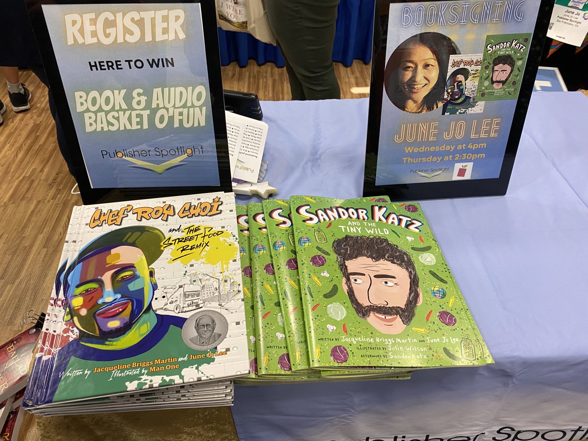 ReadersToEaters's tweet photo. Thnx2 standing rm audience @ALA_PLA #PLA2022 panel "Beyond Yuck & Yum" w author @junejolee,schl librarian @CraigSeasholes #SuzannaUrminska @FreeLibrary. Fun signing @pubspotlight. JuneJo signing again 2day @2:30. #FoodLiteracy #FoodCulture #LibraryFoodHub @LetsMoveLibrary https://t.co/ktGI2L7D3u