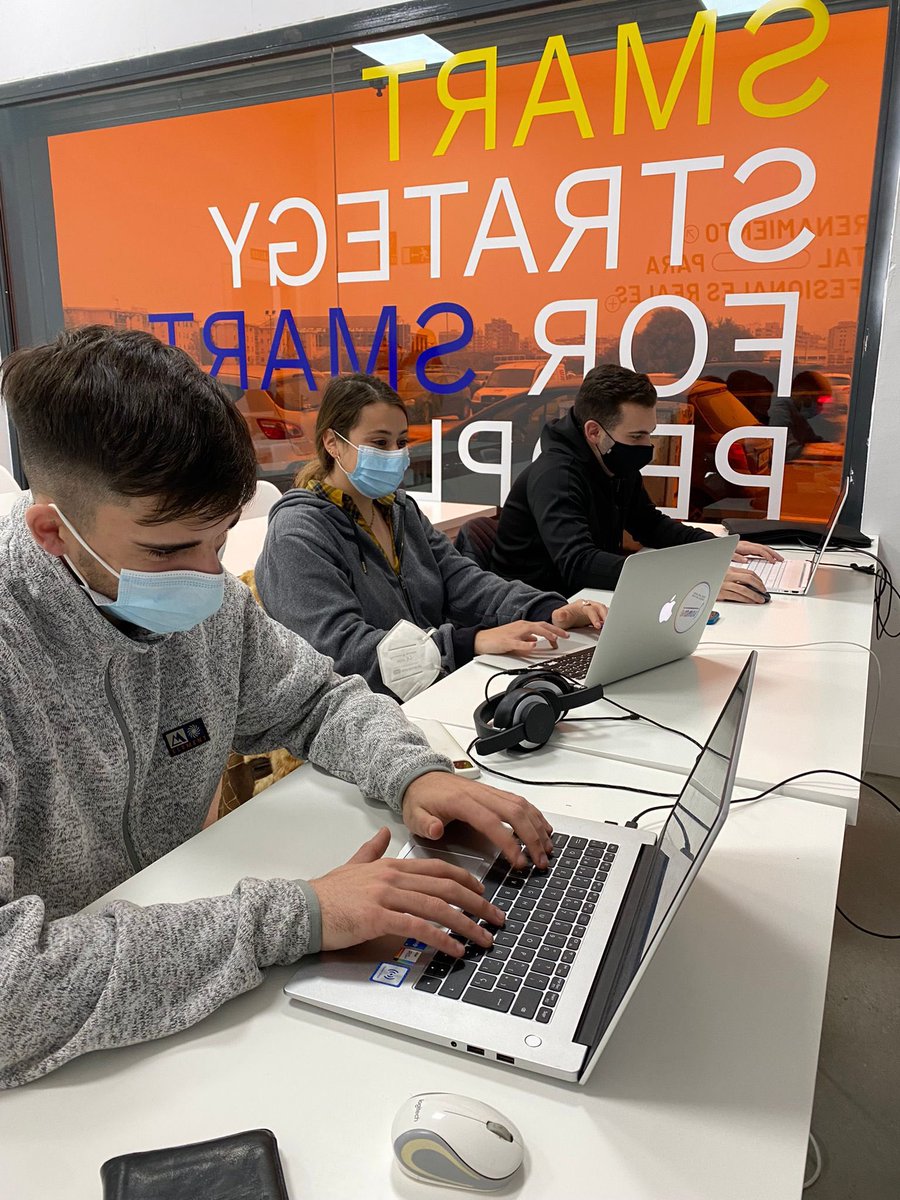 <a href="/ElTiempoEnMlag1/">ElTiempoEnMálaga</a> Como si tuviéramos un filtro en clase! <a href="/WindupTraining/">Windup Smart Training</a>