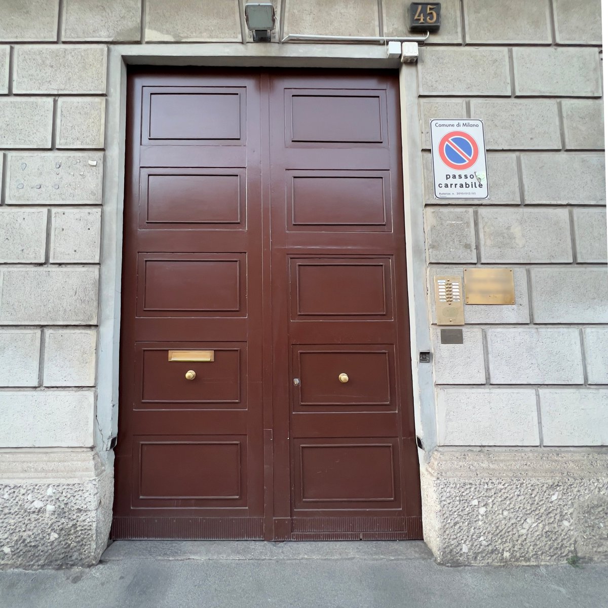 365Dem's tweet photo. 016 of 365 - Date of photo shooting: 24 marzo 2022; Address: Santa Barnaba Street, 45 Milano (MI) 20122 Italy
 
https://t.co/j0rJnFIHaj

#nft #digitalart #nftartist #cryptoart #cryptoartist #nftcollection #nftnews #nftartwork #nftphotography #milano #entryphones #nftproject https://t.co/CchkETs5Tj