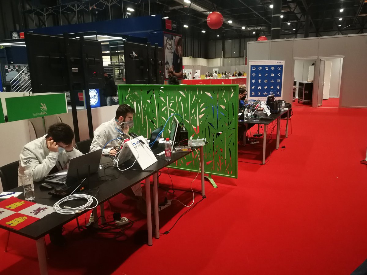 Estem a l'SpainSkills participant a la organització de l'Skill Industria 4.0