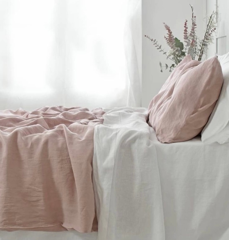 HouseDirectory's tweet photo. Petra Pink Linen Duvet Cover Set: A Dusty, Vintage Rose Pink that is reminiscent of the warm rock tones of Petra, when paired with Still White sheets this is a classic combination.
.
#ImageRepost @chalkpinklinencompany
.
https://t.co/KdLNazm34M https://t.co/n2Sw8ncN8f