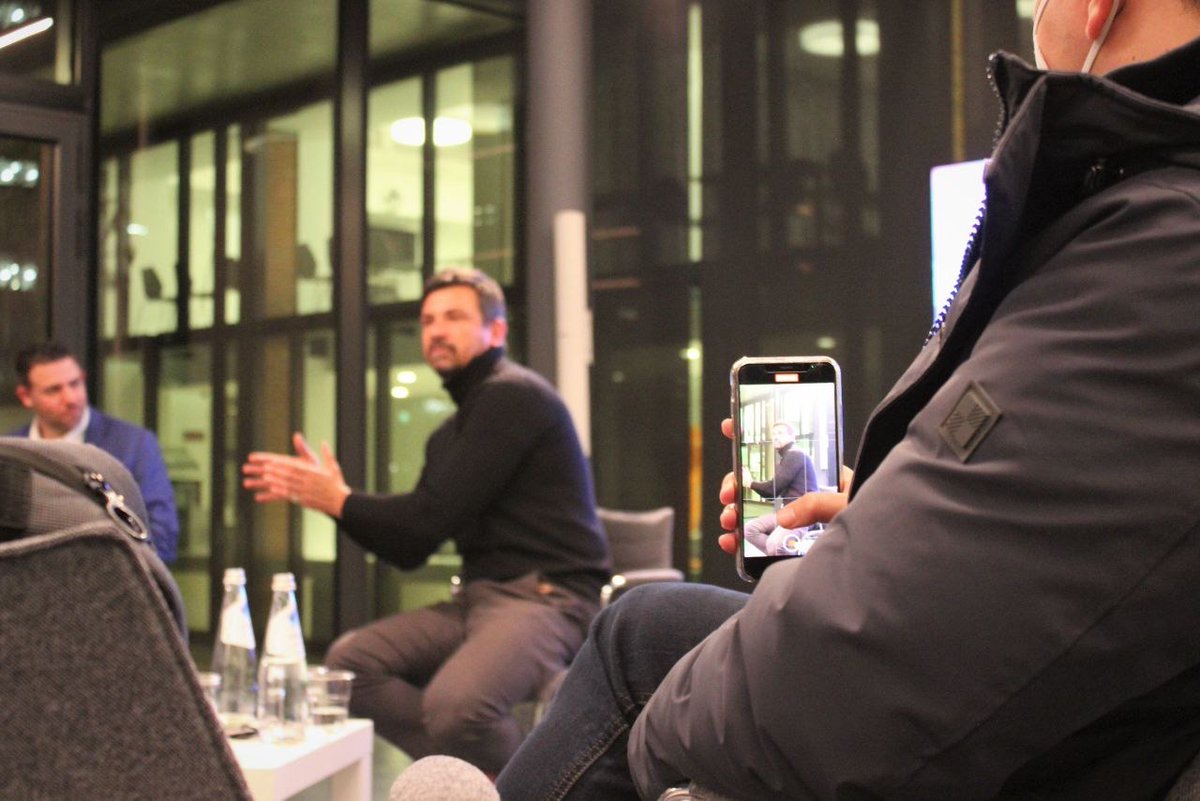 OscardiMontigny's tweet photo. Grato per il bellissimo momento di condivisione di ieri sera organizzato da #FDO #ForDisruptorsOnly a @MilanoLUISSHub. Una serata magica a tema #GratiTUdine, la rivoluzione necessaria (https://t.co/Rzi3FcAsoD).
#Bookowski https://t.co/SUKExZe4tr