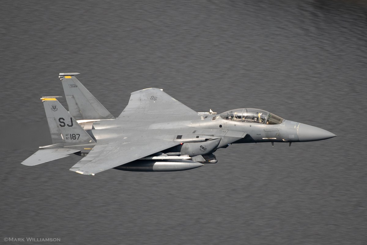 Ingleton_radar's tweet image. Lovely passes thru the Lakes today by the SJ crews! #lfa17 @SJAFB @48FighterWing