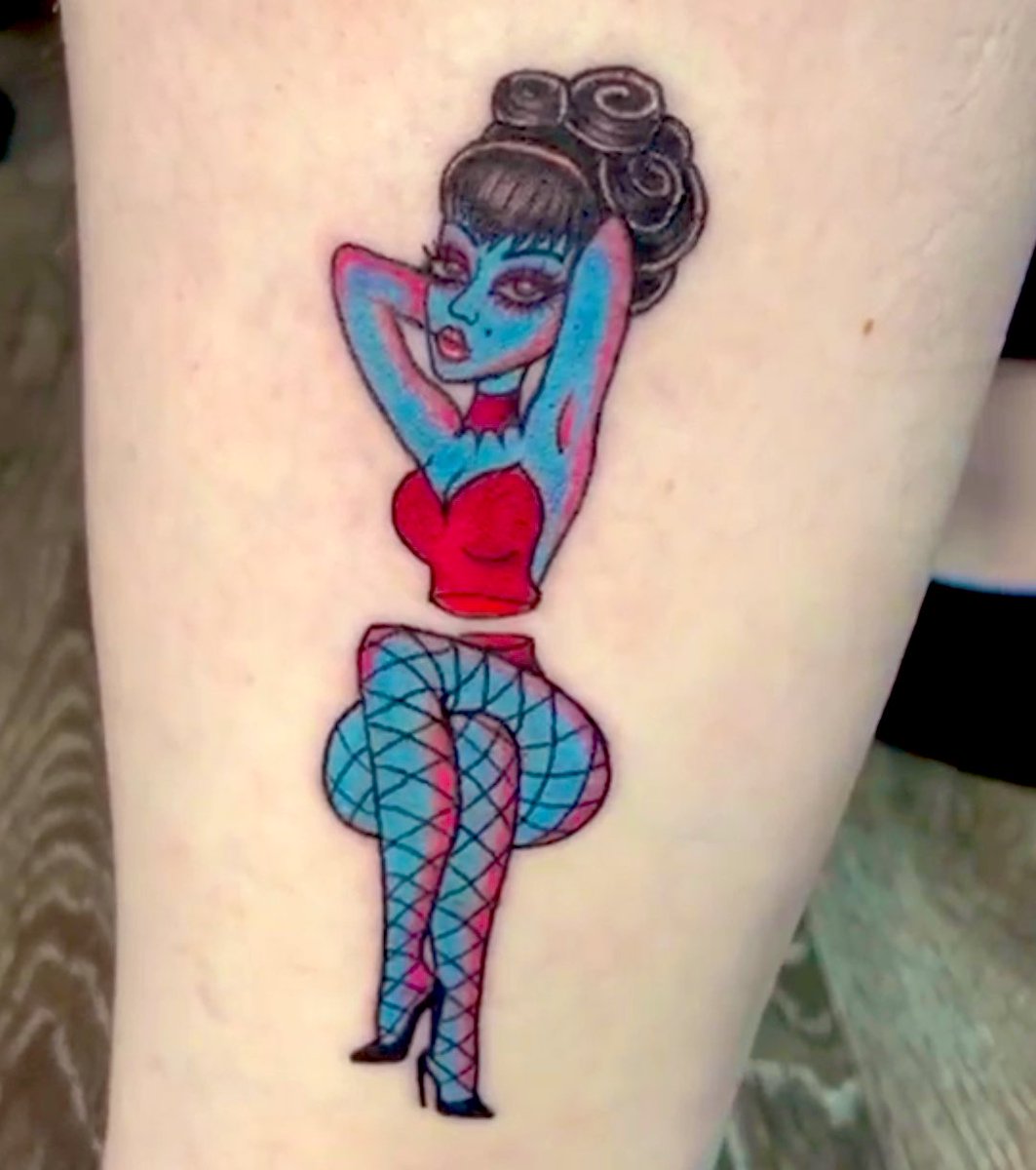 WhatsUpKat13's tweet photo. Got some needle and ink therapy yesterday. Katie did a bomb ass job with my vision. #beetlejuice #magiciansassistant #pinup #tattoo #ink #inkedwoman #inkedladiesoftwitter #inkgallery #louisiana https://t.co/F7i58rRaVs