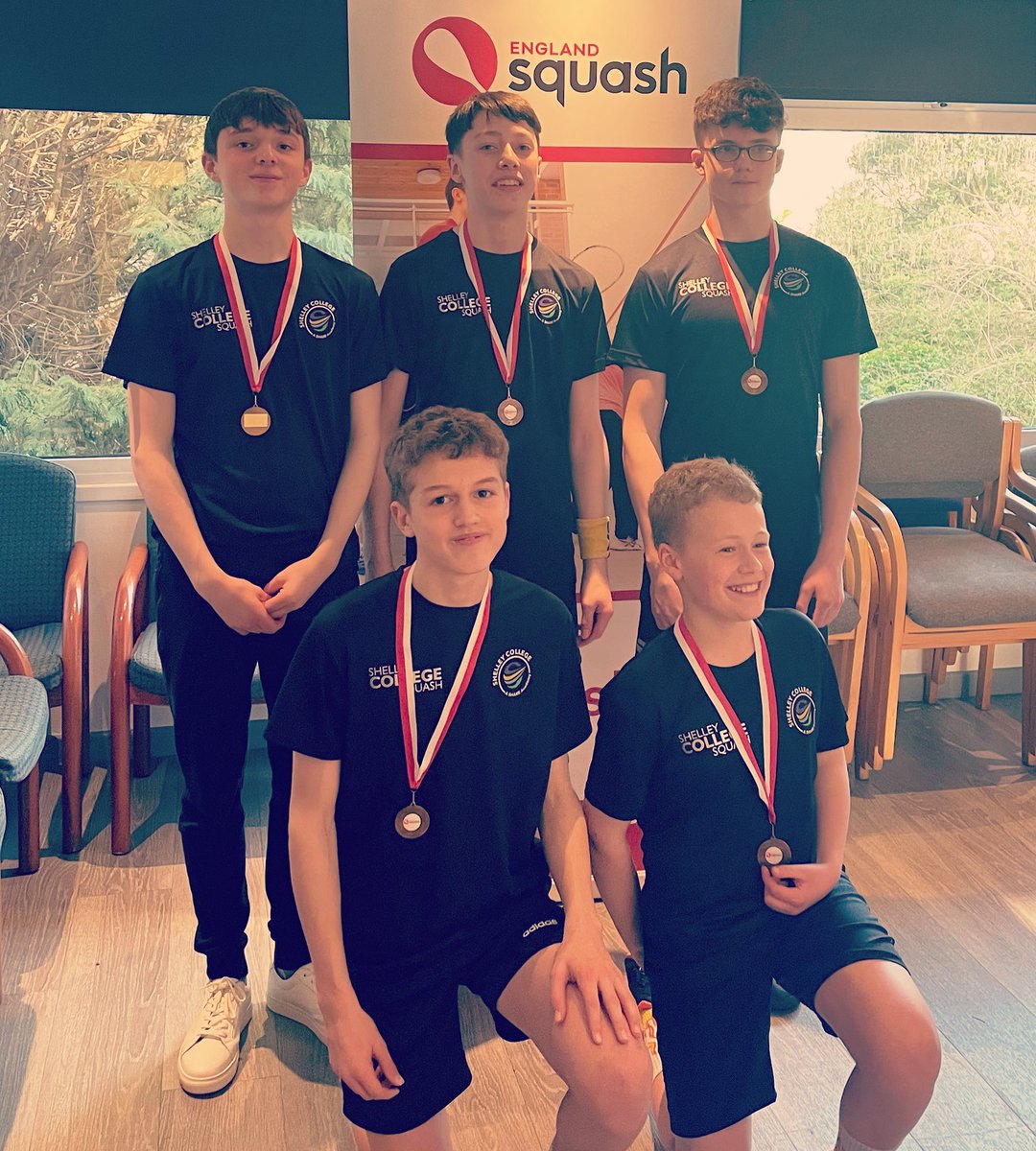 The Savoy boys played for their school #shelleycollege today in the National Schools Squash Championship finals and finished 3rd out of the 42 that entered in their age group.  

#nationalschoolssquash #englandsquash #juniorsquash #yorkshiresquash