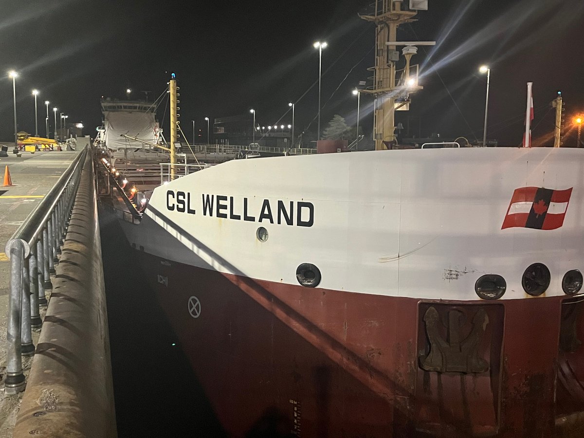 SeawayUSDOT's tweet photo. St. Lawrence Seaway Begins Navigation Season🚢🔱
Read more➡️https://t.co/nrale4Nqbx
Photo credit: @SeawayUSDOT @CorpSeaway
#GreatLakes #SeawaySystem #GLSPartner https://t.co/JzsYc9d8j6