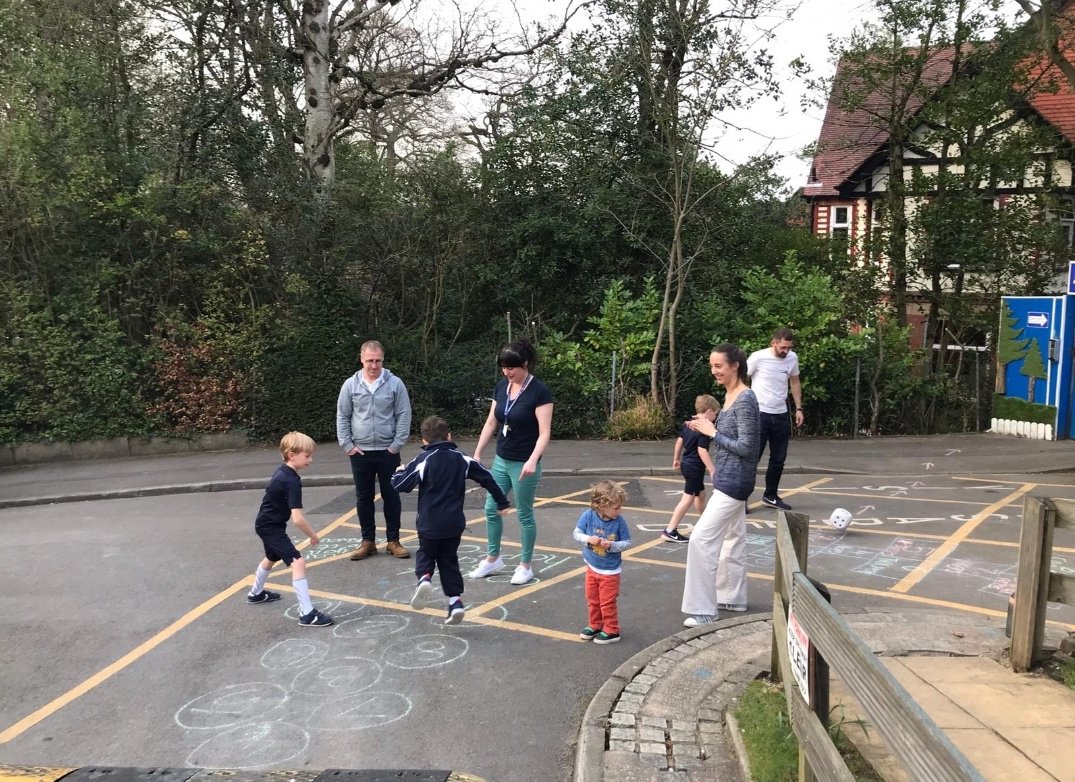 BrabynsPrep's tweet photo. We had a hopscotch station, gymnastics activities and a balloon game! #BPSFamilyChallenge #BPSSportsWeek https://t.co/zBzQagR233