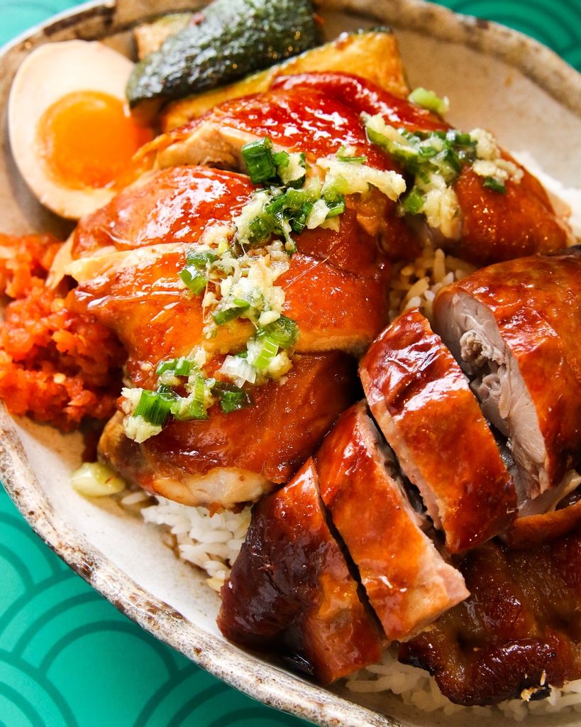 We know you're bad at making decisions, so we give you the option to add two (or three!!) types of BBQ to your rice 💥