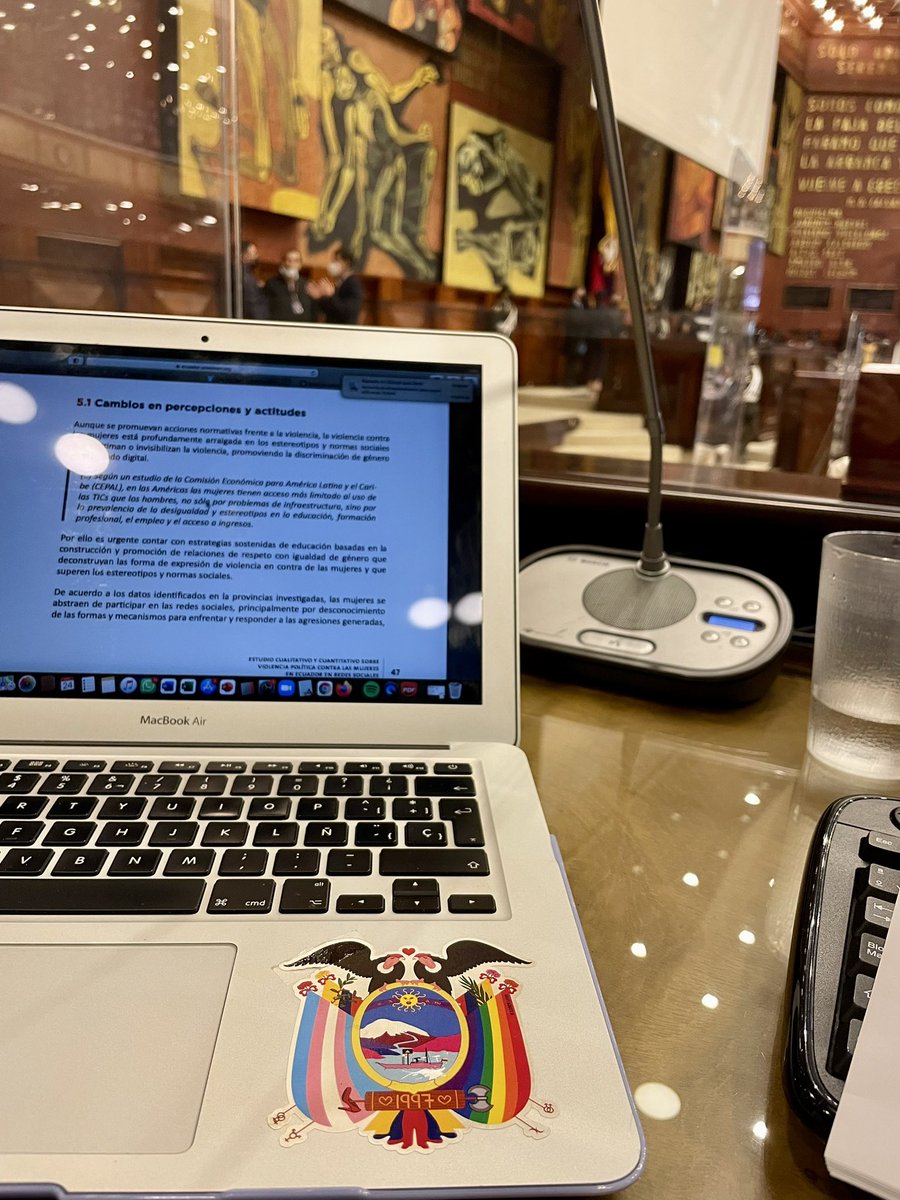 <a href="/DNorona2/">Daniel Noroña</a> <a href="/guayaqueer/">Guayaqueer</a> <a href="/guayaqueer/">Guayaqueer</a> presente en la <a href="/AsambleaEcuador/">Asamblea Nacional</a> 😍🏳️‍🌈