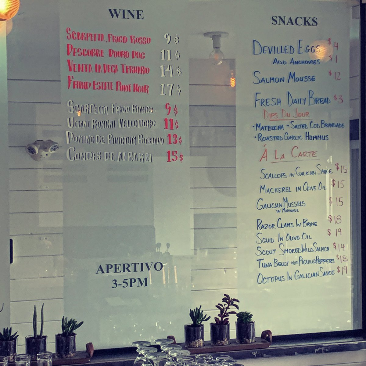 rattyrelic's tweet photo. Wine &amp; snacks #waterwest #opentonight https://t.co/9I6GfEawaO